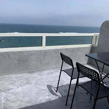 Line Apartment